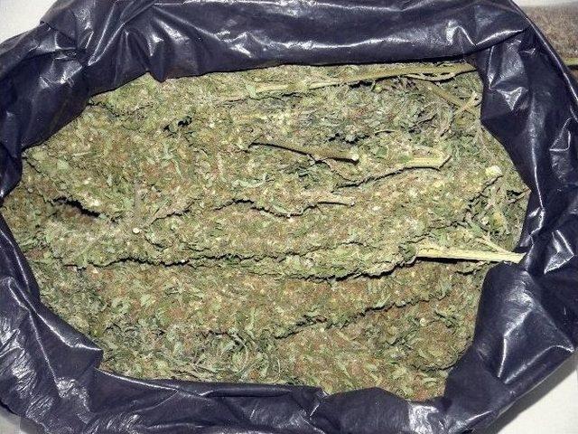 Gaziosmanpaşa’daki Narkotik Operasyonu Polis Kamerasında 3