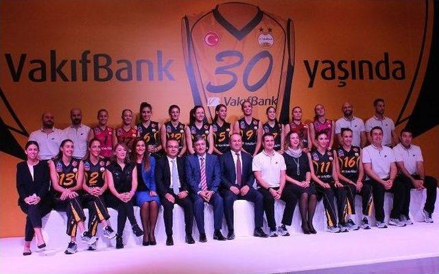 Vakıfbank Voleybol Takımı Yeni Sezonu Açtı