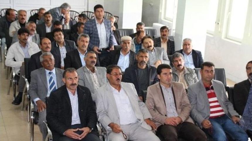 Varto&rsquo;da Muhtarlar Toplantısı