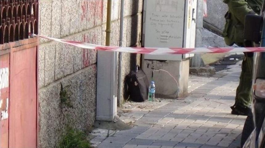 F&uuml;nye Patlamayınca &Ccedil;antayı Eliyle A&ccedil;tı