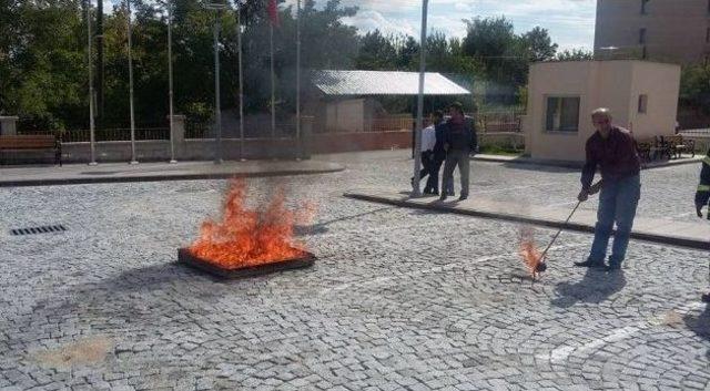 Akçadağ Devlet Hastanesi’nde Yangın Tatbikatı