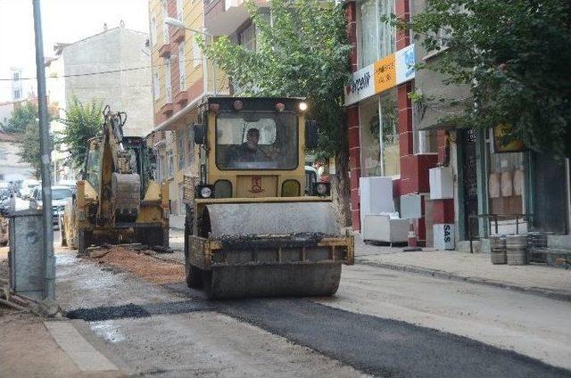 Bilecik Belediyesinden Asfalt Ve Yama Çalışmaları