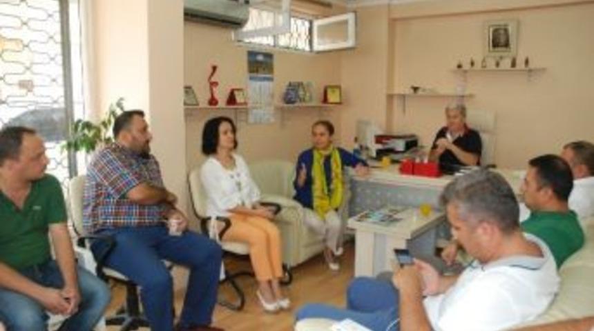 Ak Parti Antalya Milletvekili Adayı G&ouml;k&ccedil;en &Ouml;zdoğan En&ccedil;: