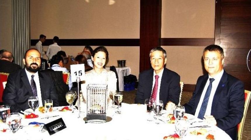 M&uuml;hendisler Gala Yemeğinde Buluştu