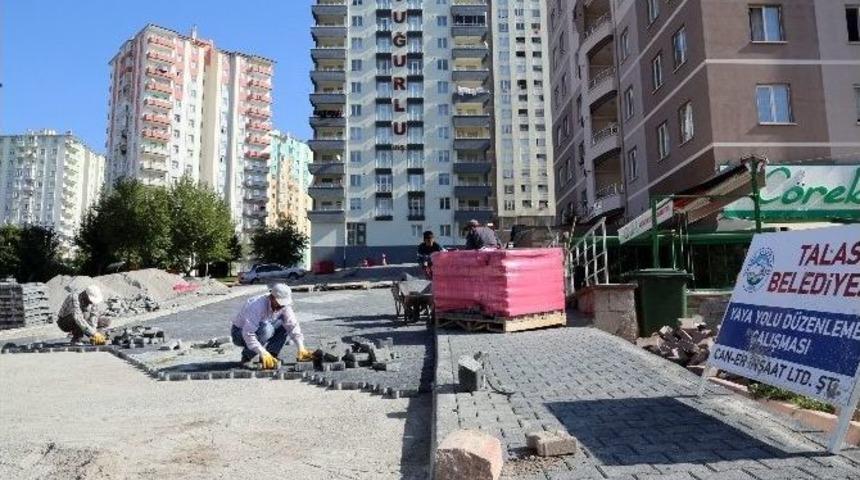 İzzet Bayraktar Camii&rsquo;ne Yaya Yolu Ve Otopark