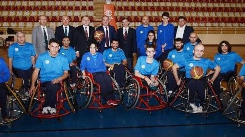 Pamukkale Belediyesi Engelli Sporculara Sahip &Ccedil;ıktı