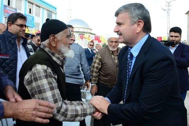 Büyükşehir İlçelerdeki Yatırımlarını Sürdürüyor