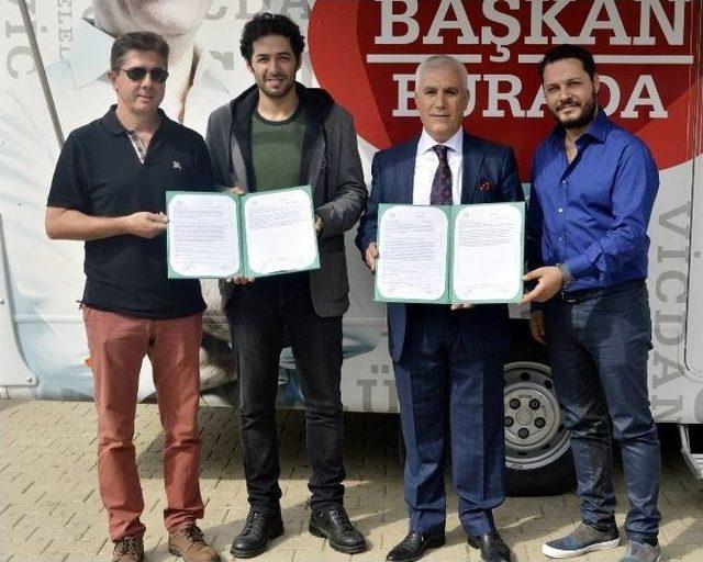 Mert Fırat’tan Bursa’ya Sanat Merkezi