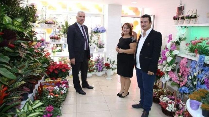 G&uuml;zg&uuml;l&uuml;&rsquo;nden &Ccedil;i&ccedil;ek&ccedil;i A&ccedil;ılışı