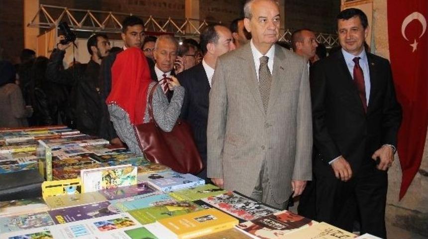 Başbuğ, Edirne Kitap Fuarı&rsquo;na Katıldı