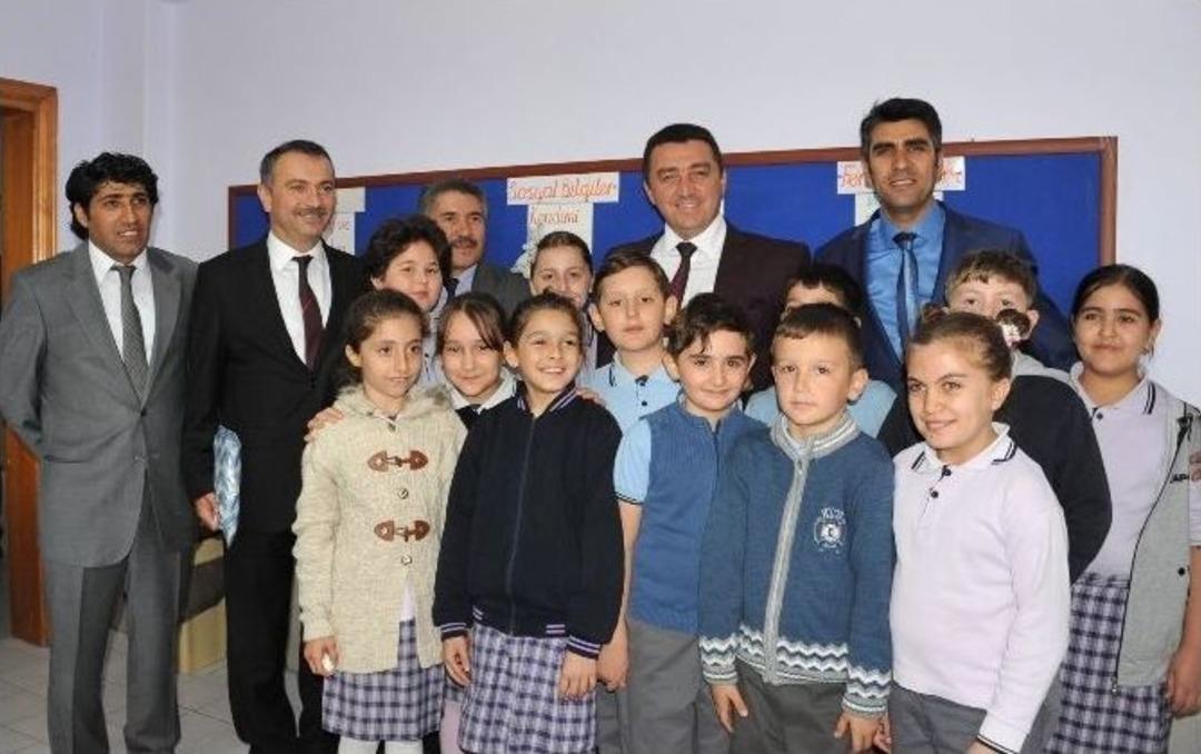 Başkan Fatih Bakıcı &Ouml;ğrenciler İle Kahvaltıda Buluştu