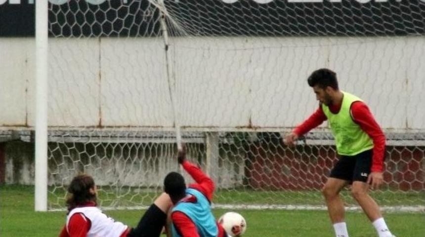 Deprem Samsunsporlu Futbolcuları İdmanda Yakaladı