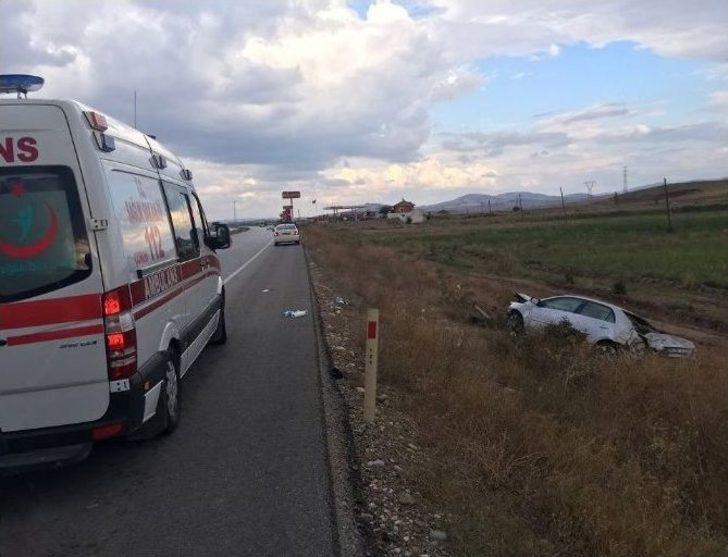 Çorum’da Otomobil Şarampole Devrildi: 1 Ölü, 2 Ağır Yaralı G3