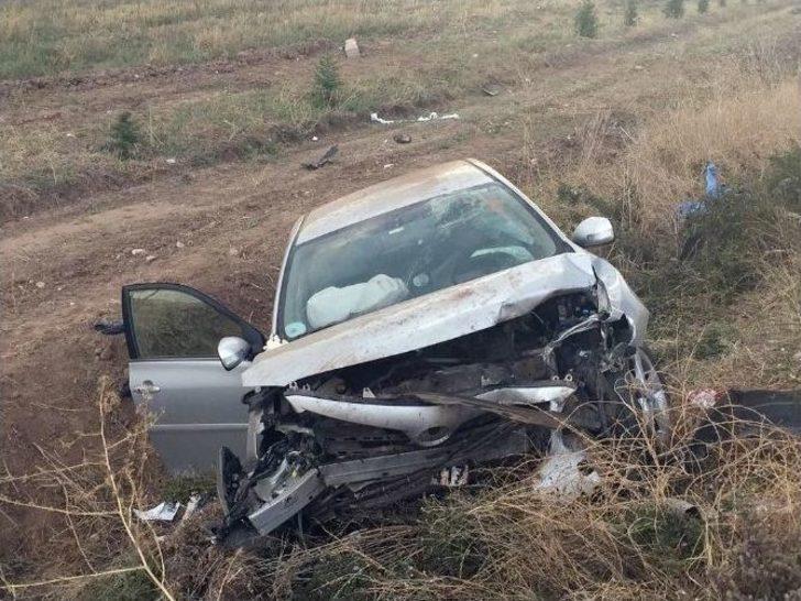 Çorum’da Otomobil Şarampole Devrildi: 1 Ölü, 2 Ağır Yaralı G4