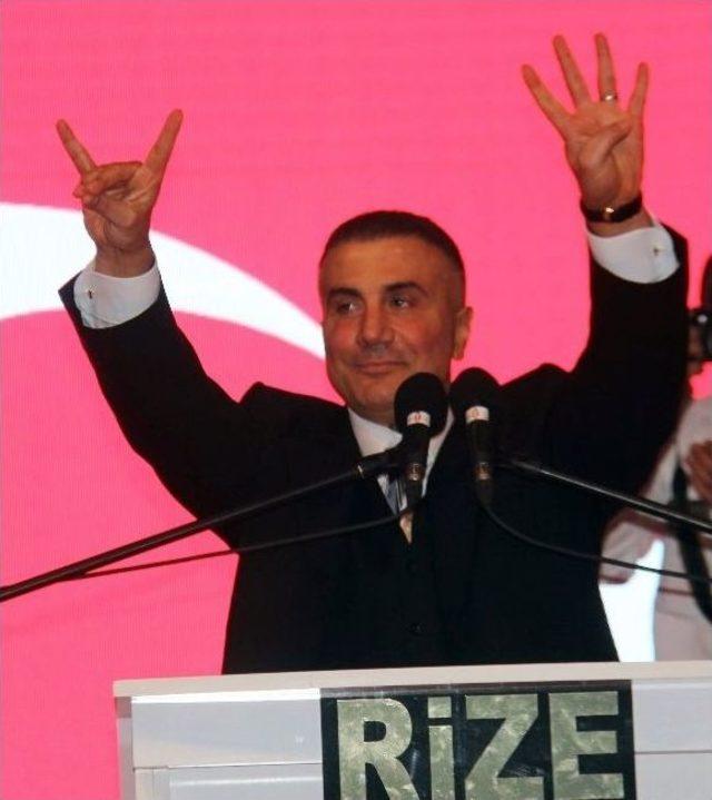 Sedat Peker Memleketi Rize’de “teröre Lanet, Şehidine Sahip Çık” Mitingine Katıldı