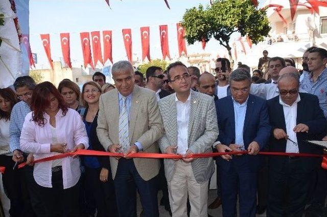 Aydın Büyükşehir Belediyesi Kuşadası’nda Kültür Merkezi Açtı