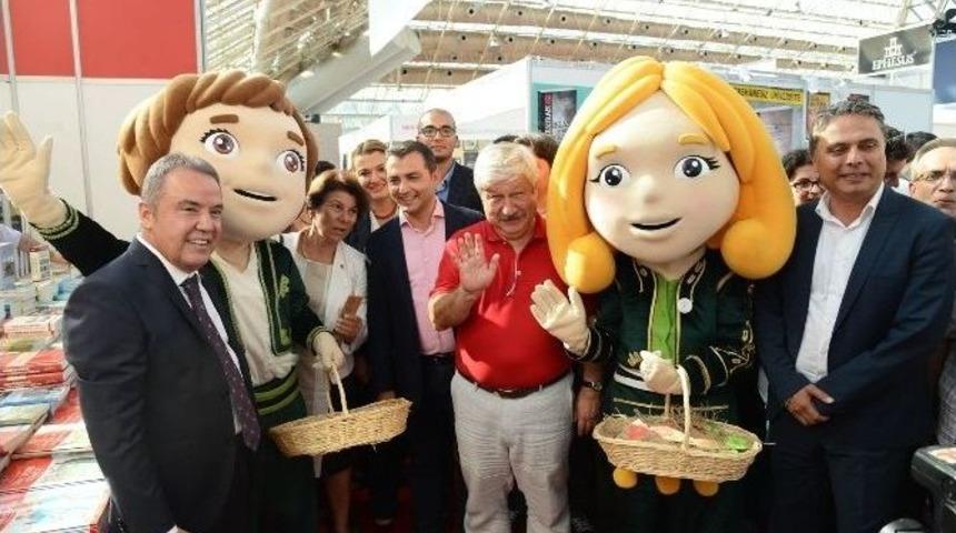 Ece-efe, Konyaaltı Kitap Fuarı&rsquo;nda