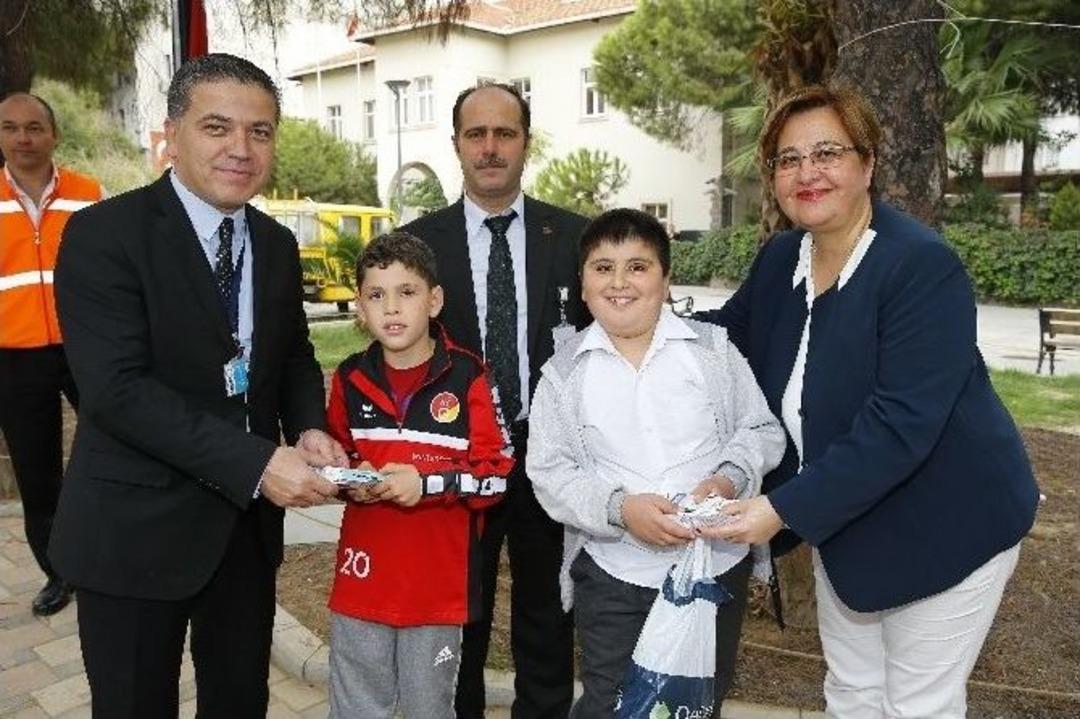 Sağlıklı Dişler Şenliği&rsquo;yle Eğlenerek &Ouml;ğrendiler