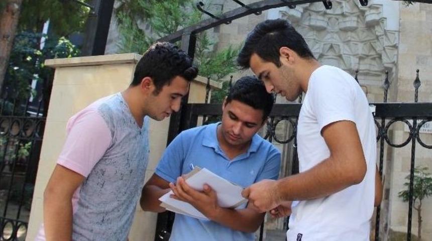 Tarihi Mekanlarda Şifre Aradılar