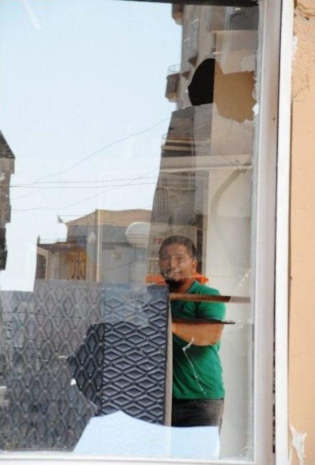 Cizre’deki İzinsiz Gösterilerde İş Yerleri Ve Resmi Kurumlar Zarar Gördü