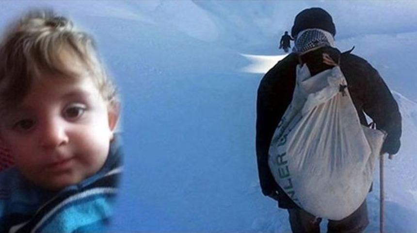 Gen&ccedil;ler O Babanın Ve Bebeğin Hikayesini Filme &Ccedil;ekecek