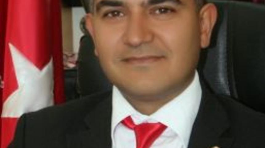 &Uuml;&ccedil; Kişinin &Ouml;ld&uuml;ğ&uuml; Kavşak İ&ccedil;in Sanal İmza Kampanyası