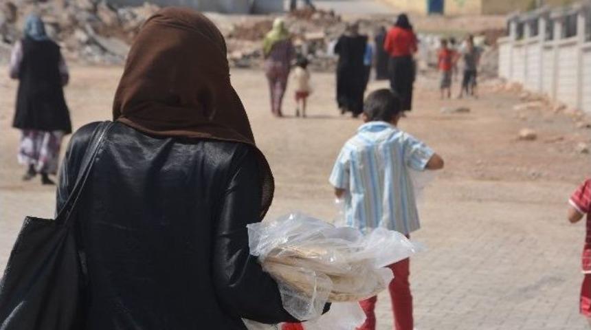 Muhacirlerin Ekmeği İhh&rsquo;dan