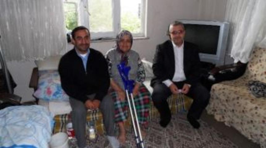 İzmit Belediyesi Yaşlıları Ziyaret Ediyor