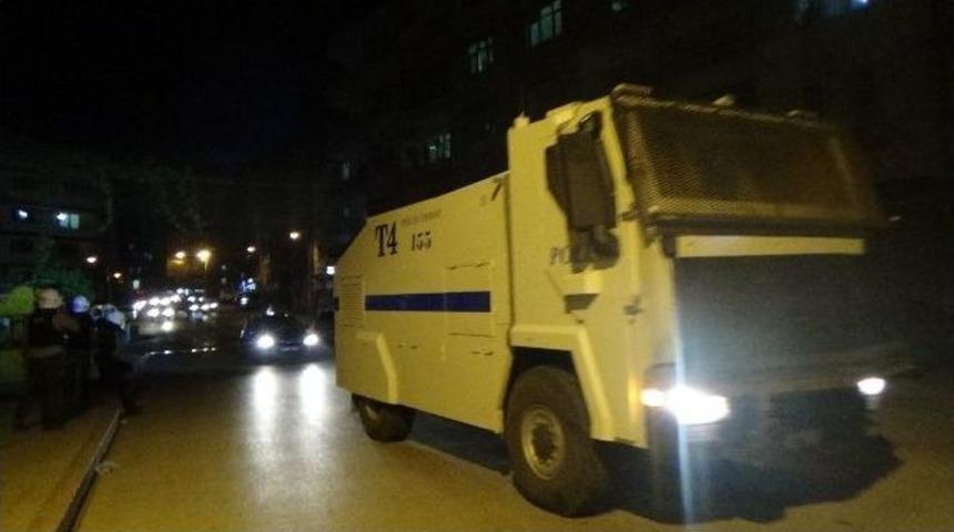 Hatay&rsquo;da İzinsiz G&ouml;steri D&uuml;zenleyen Gruba Polis M&uuml;dahale Etti