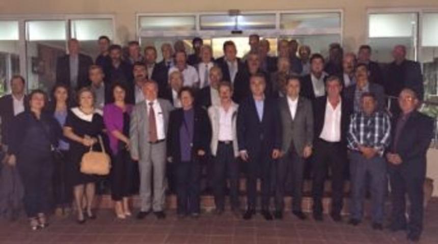 Tunamuhtarlarla Buluştu