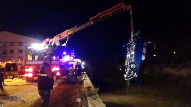 Amasya’da Otomobil Irmağa Uçtu