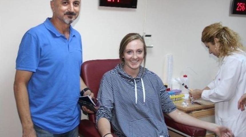 Allyson Renee Mallot Adana Botaş&rsquo;ta