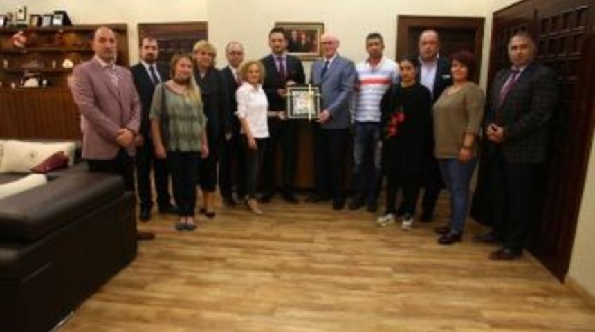 Ama&ccedil; S&uuml;rd&uuml;r&uuml;lebilir Turizm Politikaları