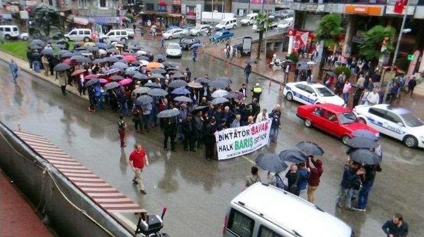 Ankara&rsquo;daki Ter&ouml;r Saldırısı Zonguldak&rsquo;ta Da Protesto Edildi