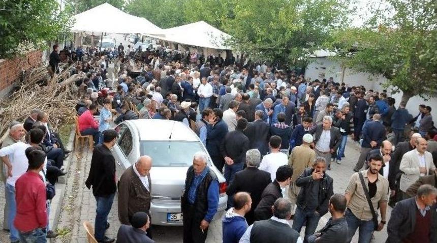 Patlamada &Ouml;len Nizamettin Bağcı Toprağa Verildi