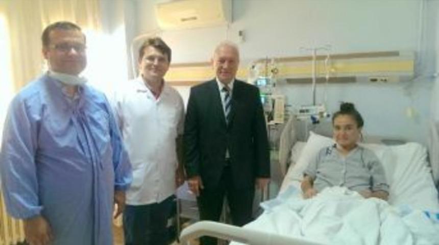 Organ Nakli Bekleyen K&ouml;yl&uuml;s&uuml;n&uuml; Ziyaret Etti