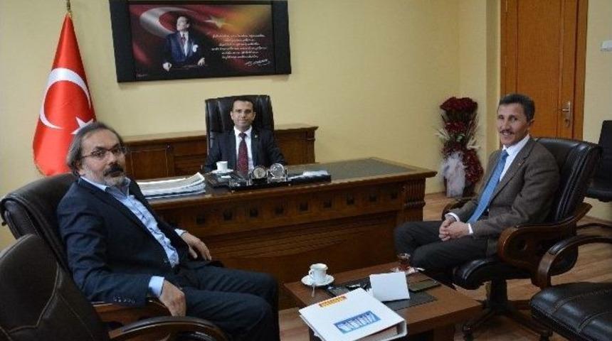 Başkan Ve İş Adamı Kaymakamı Makamında Ziyaret Etti