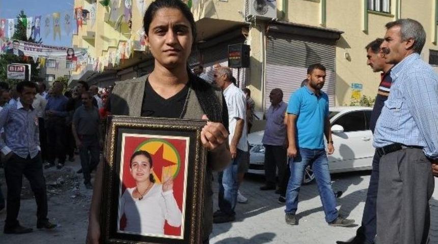 Ankara&rsquo;daki Patlamada &Ouml;len Hdp&rsquo;li Leyla &Ccedil;i&ccedil;ek Toprağa Verildi