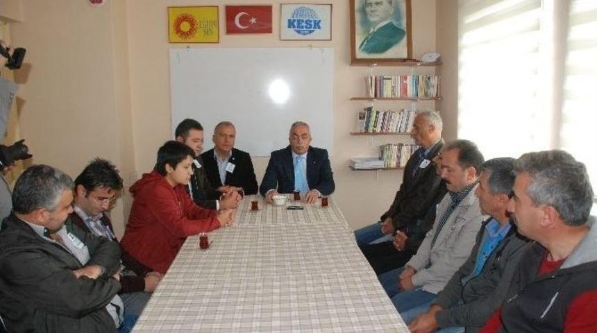 Vali Can&rsquo;dan Eğitim-sen&rsquo;e &ldquo;taziye Ve Ge&ccedil;miş Olsun&rdquo; Ziyareti