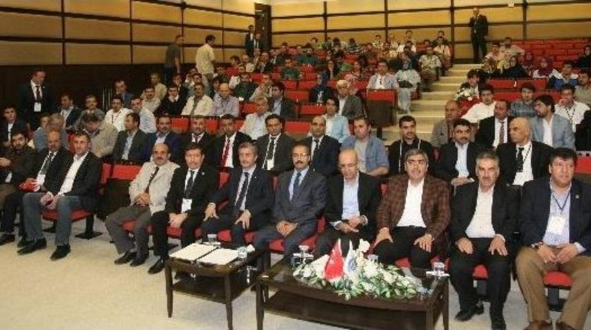 Maliye Bakanı Mehmet Şimsek Gaziantep &Uuml;niversitesi&rsquo;nde