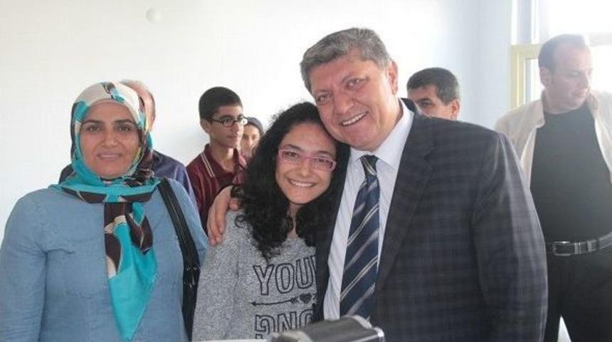 Emniyet Personelinin Başarılı &Ccedil;ocuklarına &Ouml;d&uuml;l