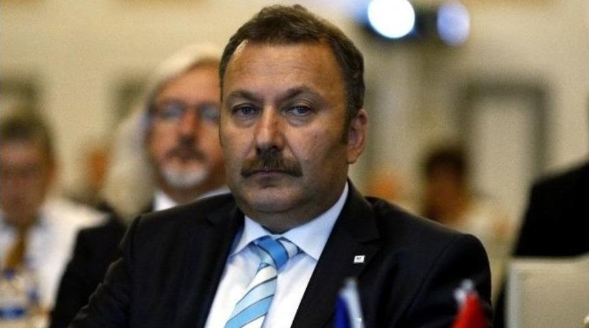 9&rsquo;uncu Muhasebe Uygulamaları Ve Vergi Mevzuatı Sempozyumu Devam Ediyor