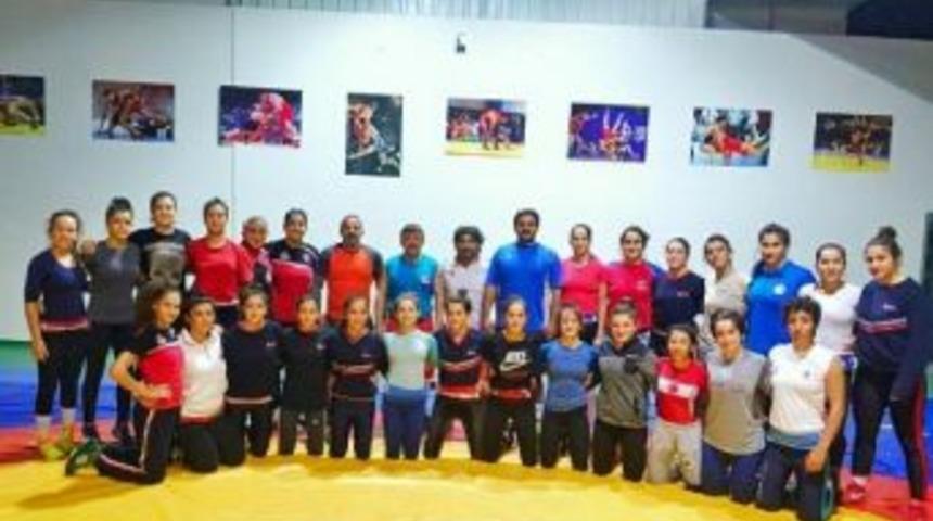 Minderin Sultanları Balkan Şampiyonası&rsquo;na Hazırlanıyor