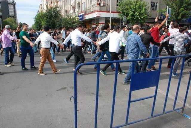 Ankara’daki Terör Saldırısını Protestoda Olaylar Çıktı