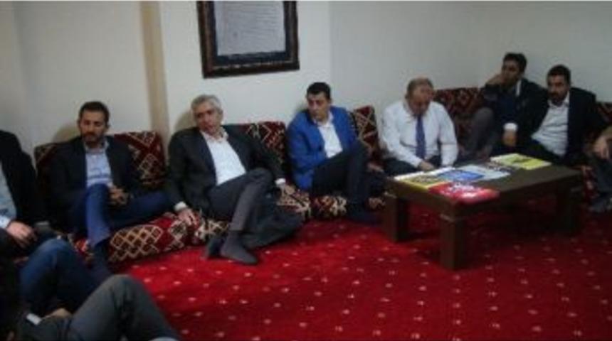 Ak Parti Milletvekili Adayları Se&ccedil;im &Ccedil;alışmalarını S&uuml;rd&uuml;r&uuml;yor