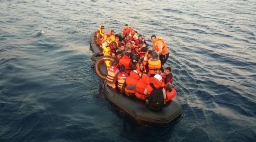 Ege&rsquo;de Bu Yıl 59 Bin 934 G&ouml;&ccedil;men Kurtarıldı