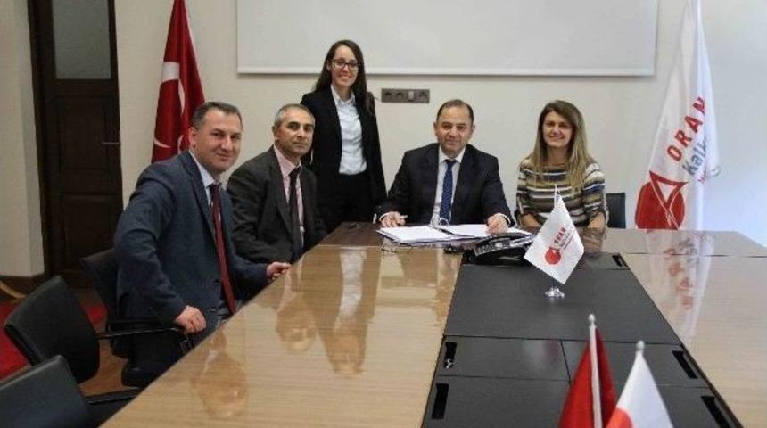 İl Sağlık M&uuml;d&uuml;rl&uuml;ğ&uuml; Kamp&uuml;s Hastanenin &Ccedil;ok Y&ouml;nl&uuml; Etkilerini Analiz Edecek