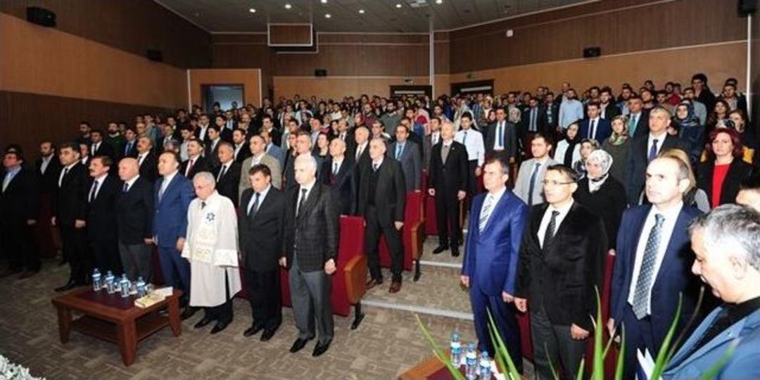 Et&uuml;&rsquo;de Akademik Yıl A&ccedil;ılış T&ouml;reni