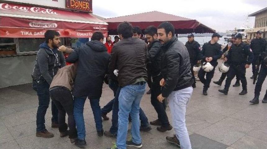 Kadık&ouml;y İskelesi&rsquo;nde Eylemcilere M&uuml;dahale