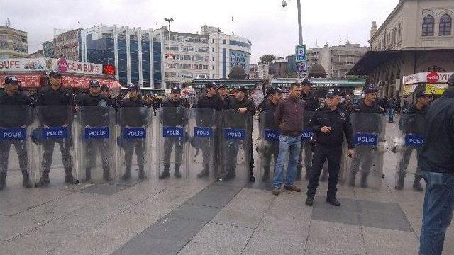 Kadıköy İskelesi’nde Eylemcilere Müdahale